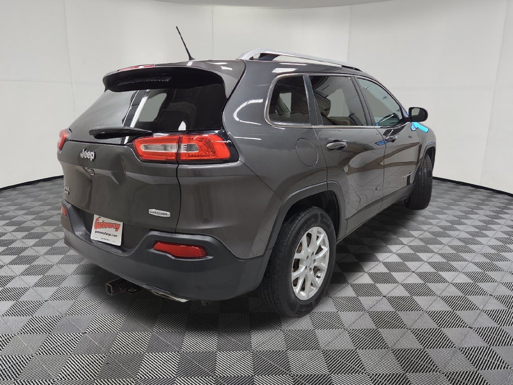 Used 2015 Jeep Cherokee Latitude SUV