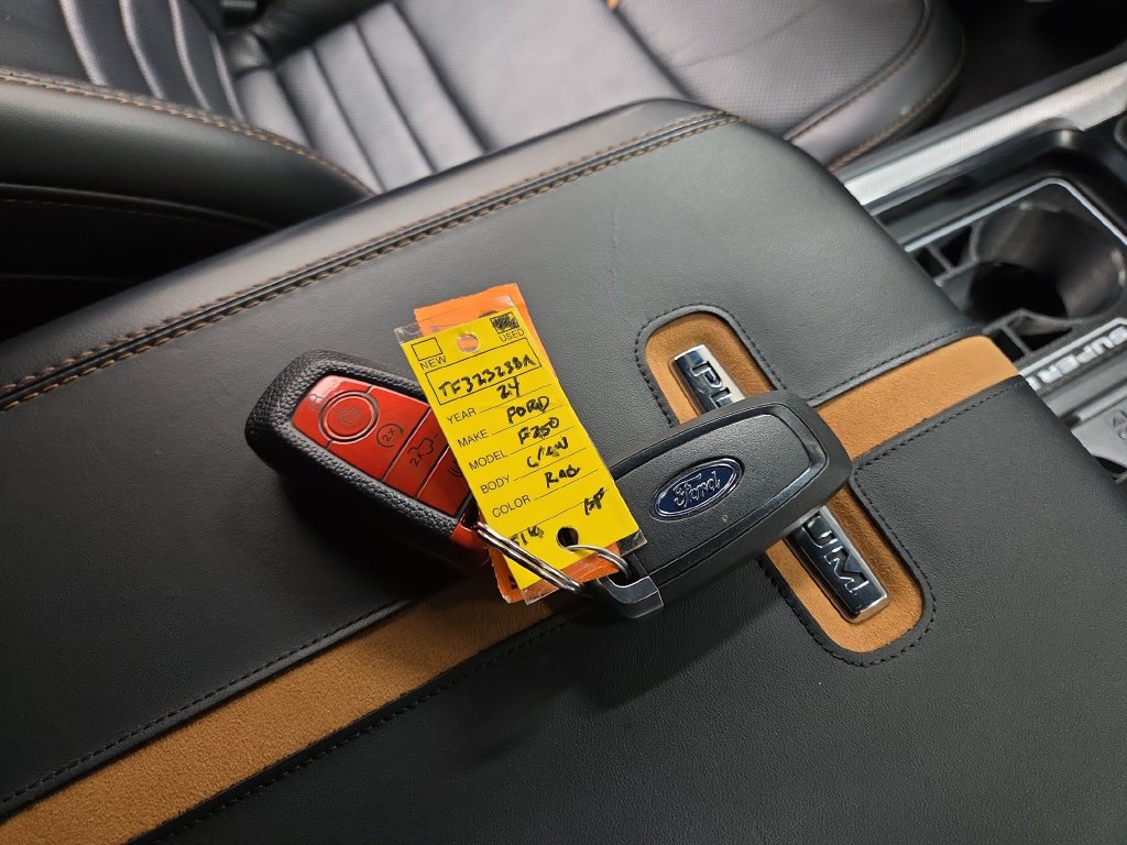 2024 Ford F-250 Super Duty Platinum - Photo 13
