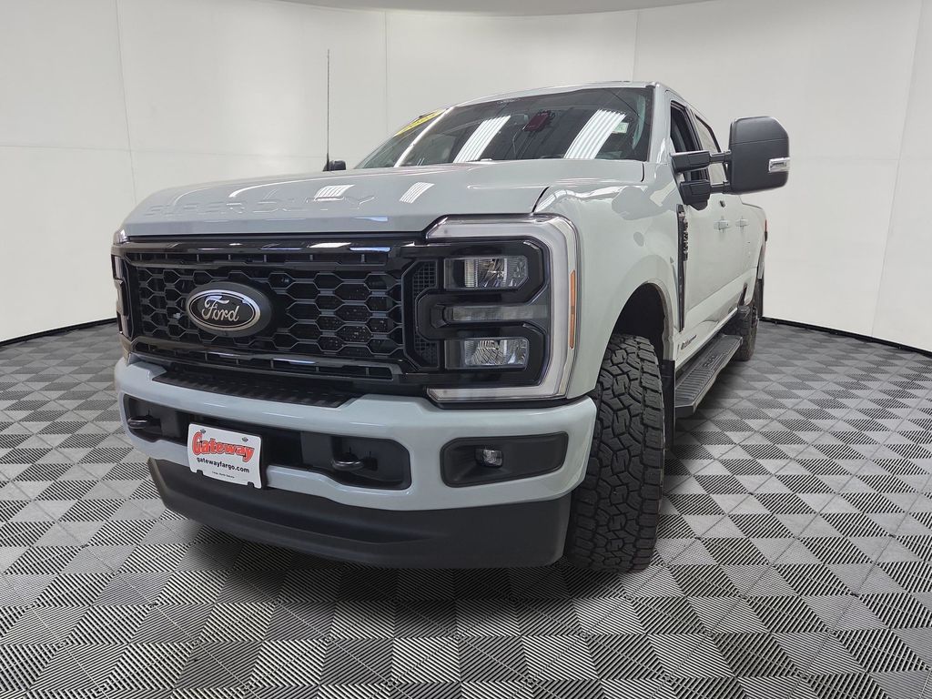 2025 Ford F-350 Super Duty XLT - Photo 8