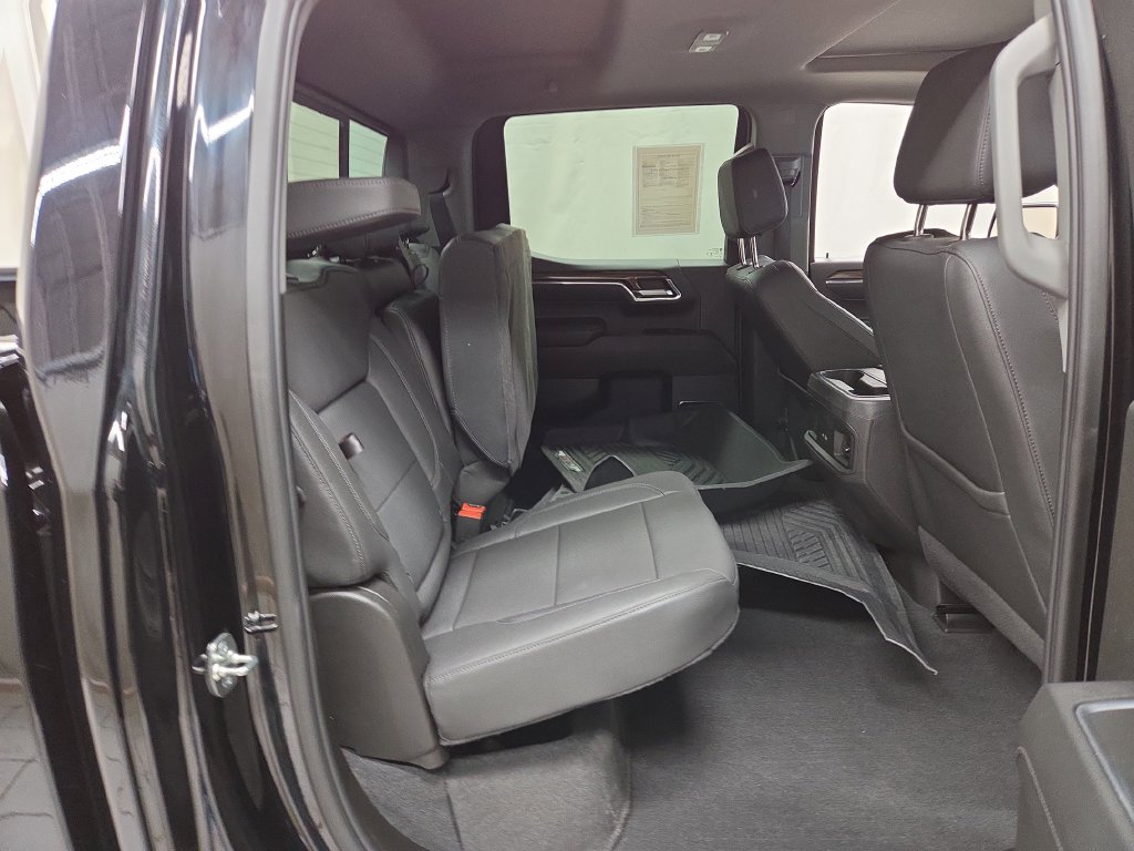 2025 Chevrolet Silverado 1500 LT Trail Boss - Photo 11