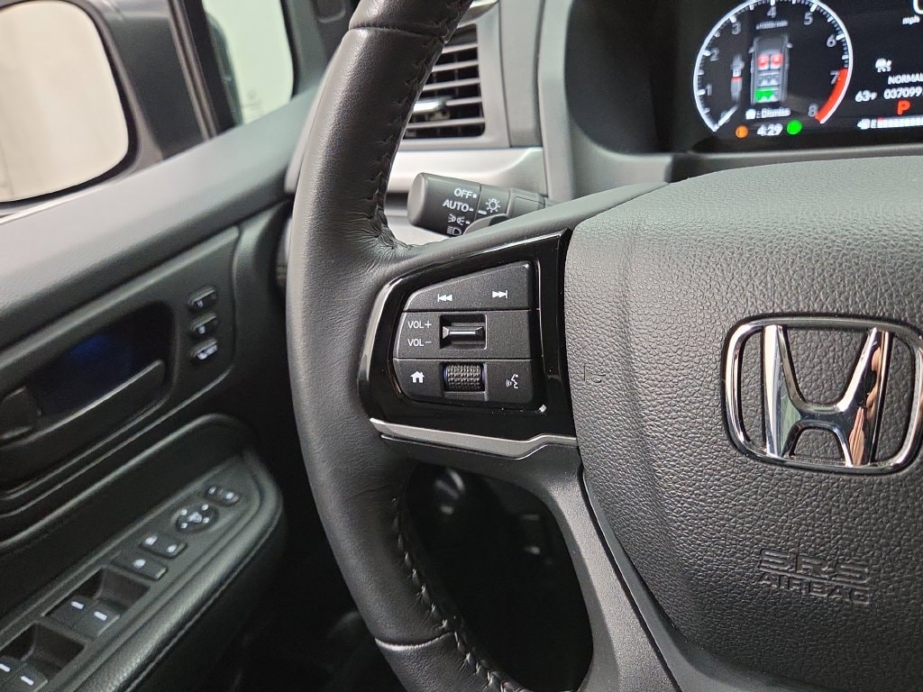 2025 Honda Odyssey EX-L - Photo 20