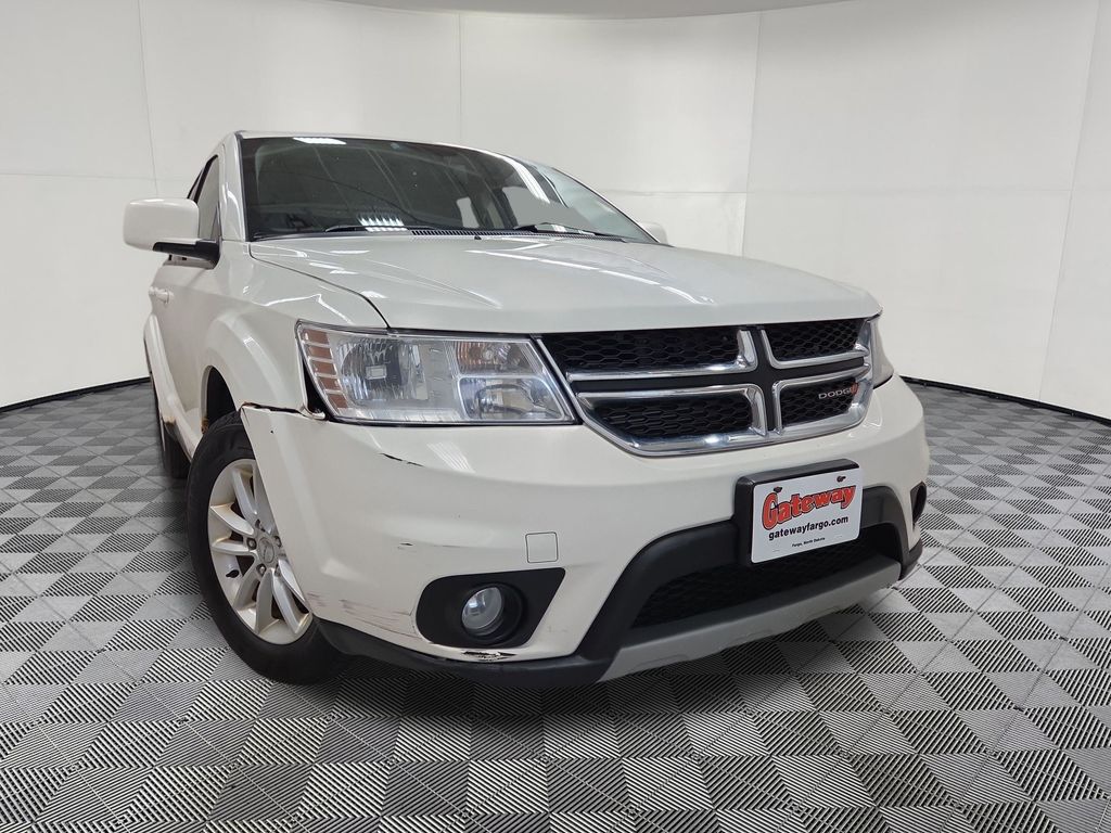 Used 2015 Dodge Journey SXT with VIN 3C4PDCBGXFT543186 for sale in Fargo, ND