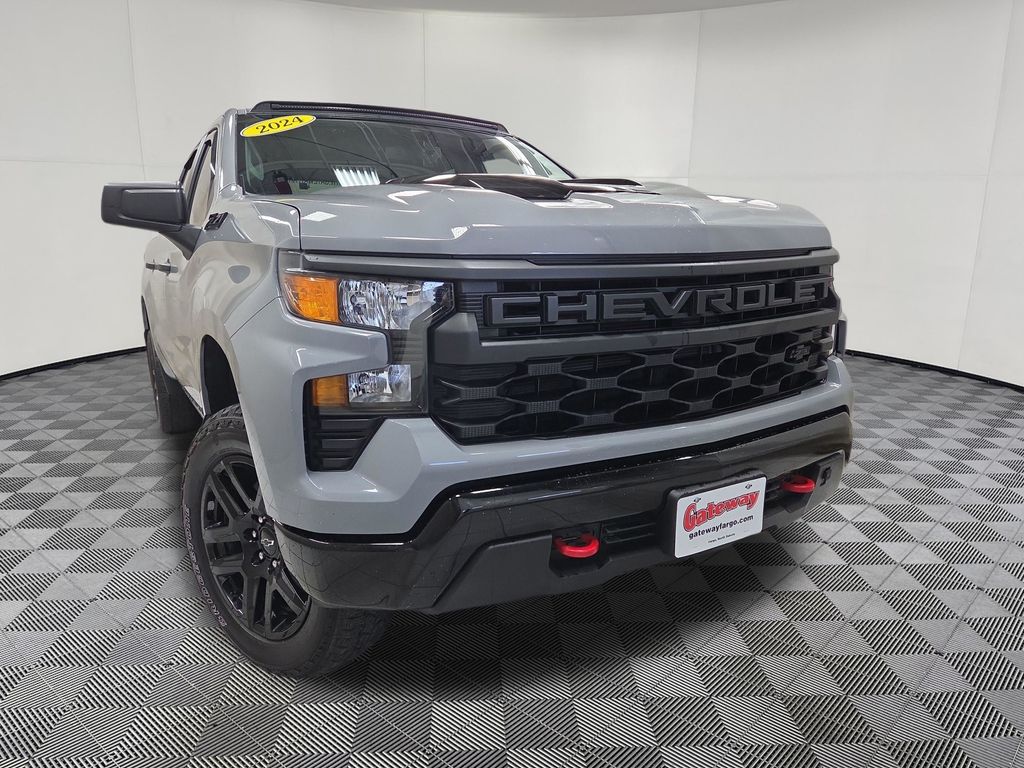 2024 Chevrolet Silverado 1500 Custom - Photo 2