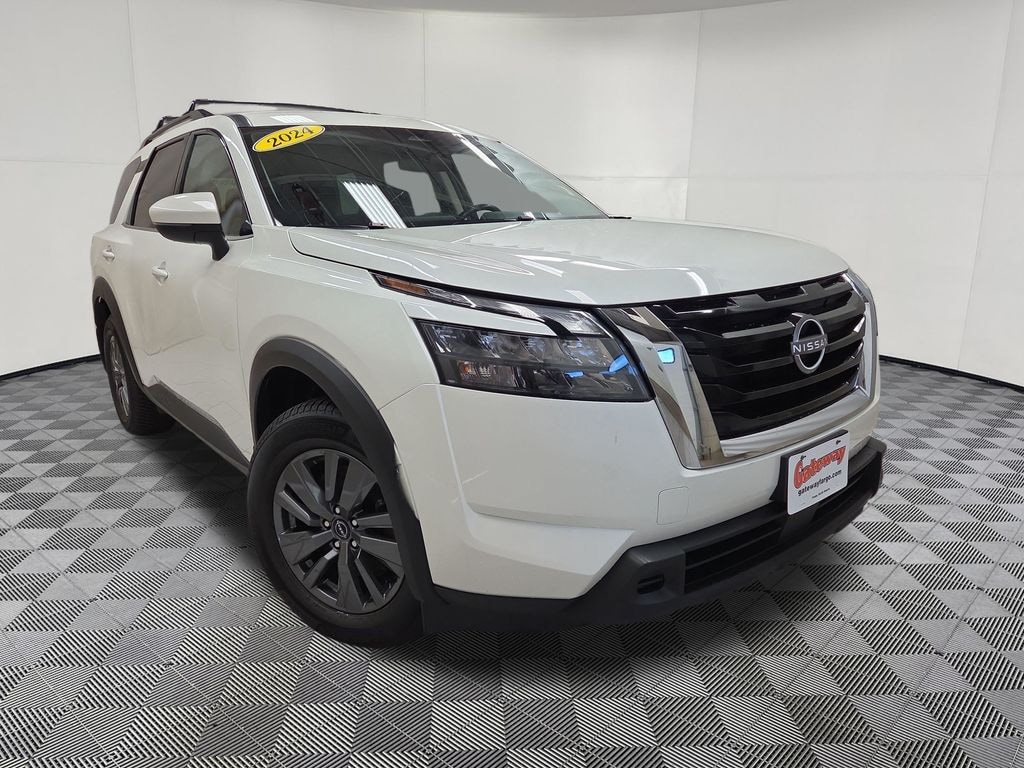 Used 2024 Nissan Pathfinder SV SUV