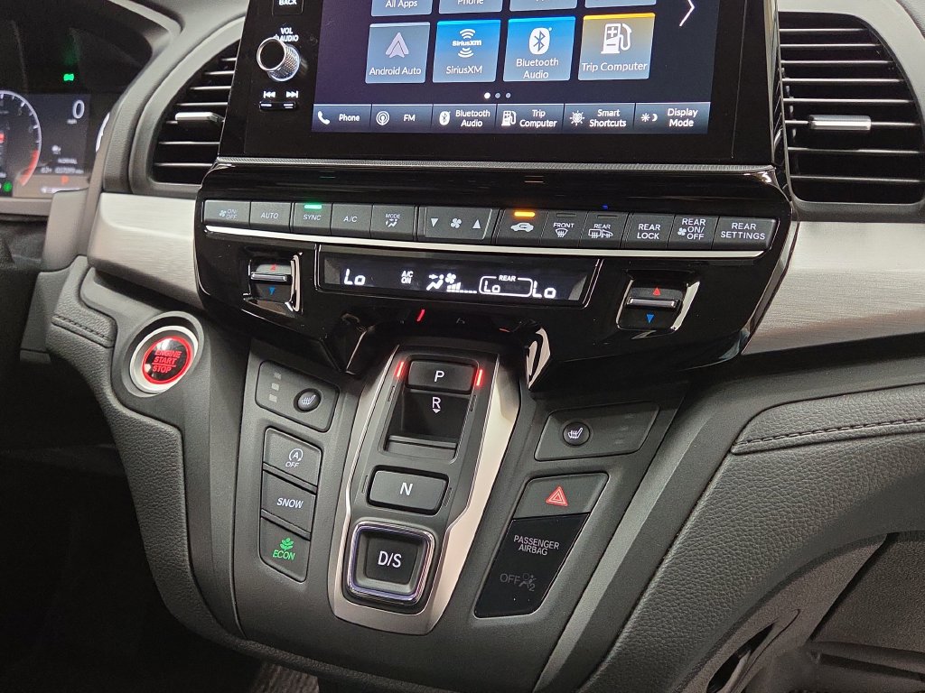 2025 Honda Odyssey EX-L - Photo 16