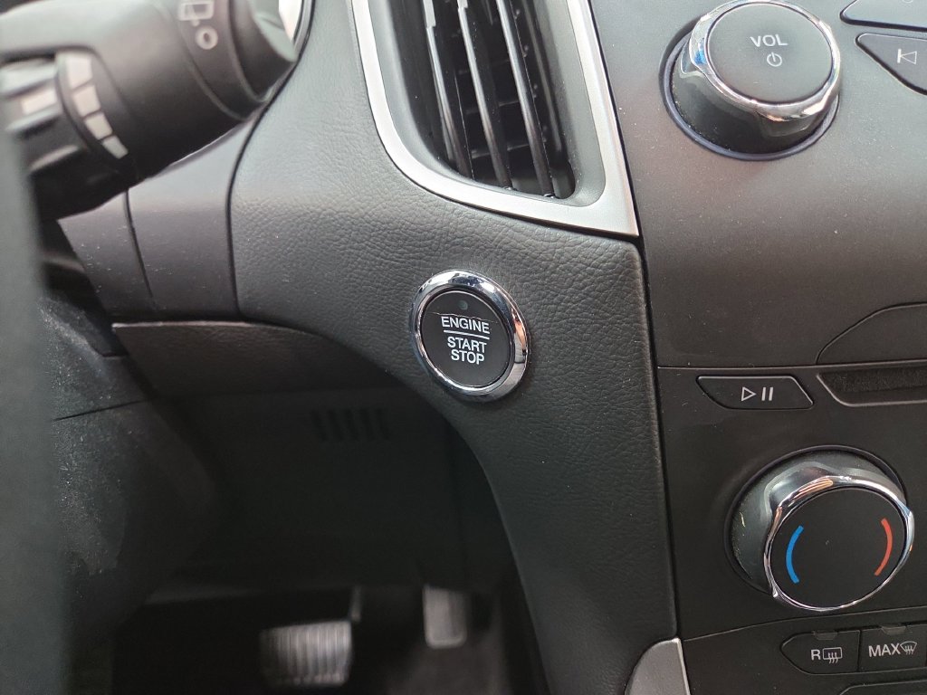 2018 Ford Edge SEL - Photo 16