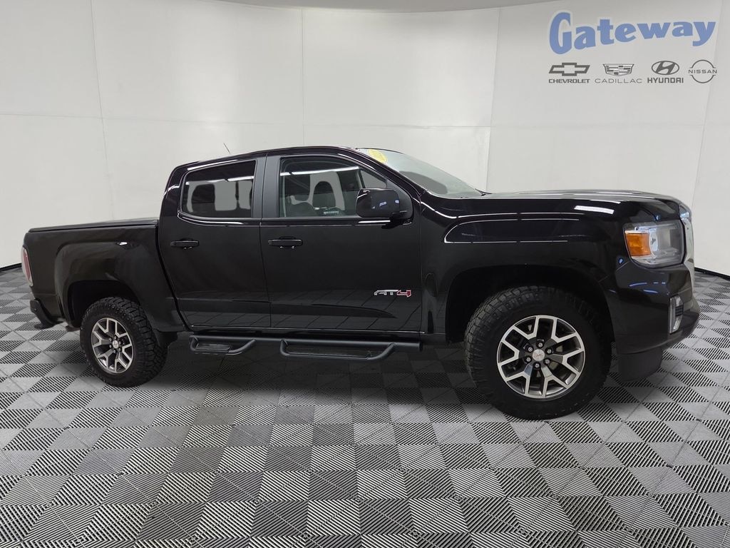 Used 2022 GMC Canyon AT4 w/Leather Truck Crew Cab