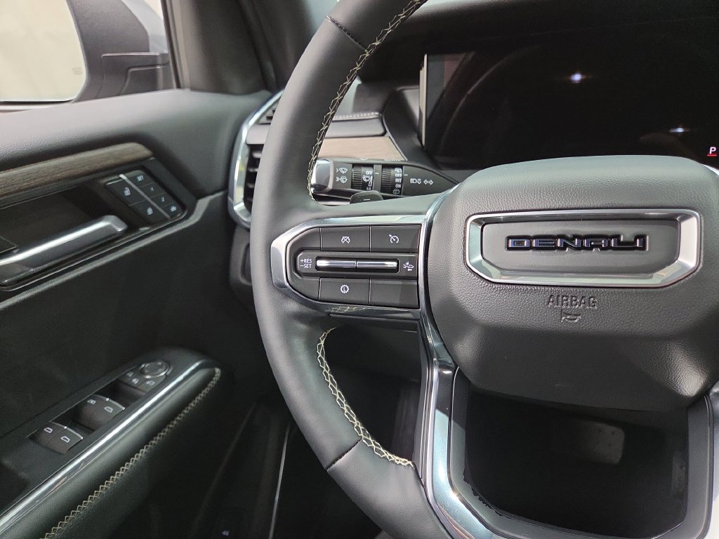2024 GMC Acadia Denali - Photo 20