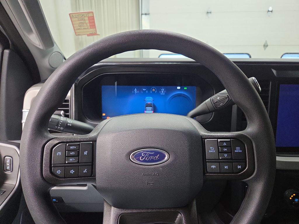 2025 Ford F-350 Super Duty XLT - Photo 22