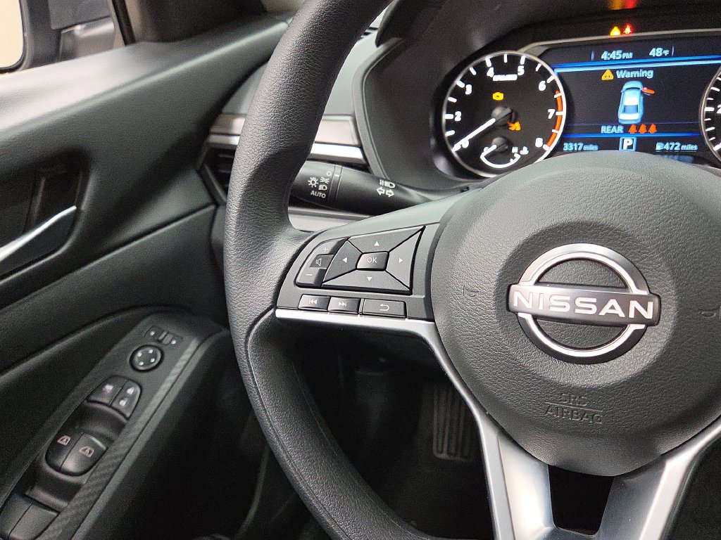 2025 Nissan Altima SV - Photo 17