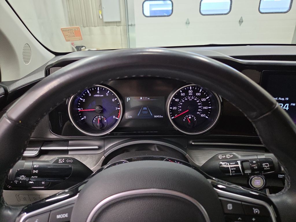 2023 Kia Carnival EX - Photo 24