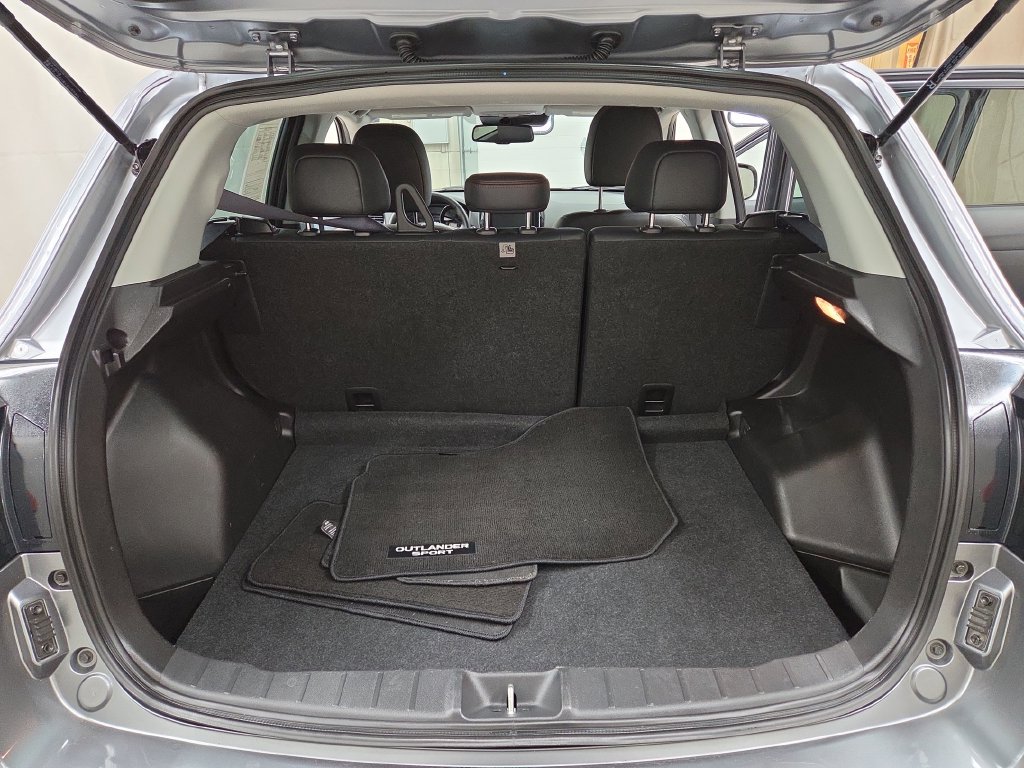 2025 Mitsubishi Outlander Sport SE - Photo 8