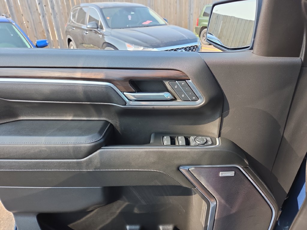 2024 GMC Sierra 1500 SLT - Photo 18