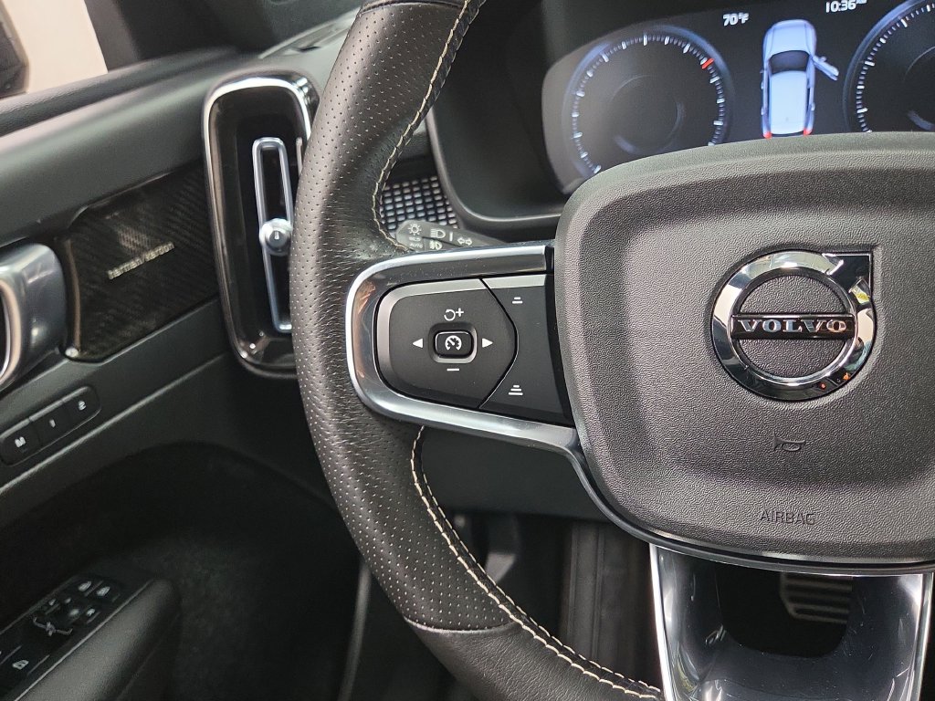 2021 Volvo XC40 R-Design - Photo 20