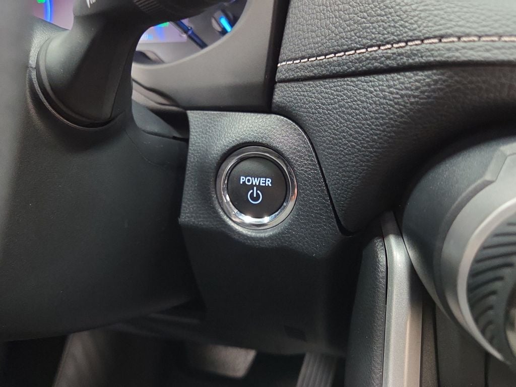 2023 Toyota RAV4 Woodland Edition - Photo 17