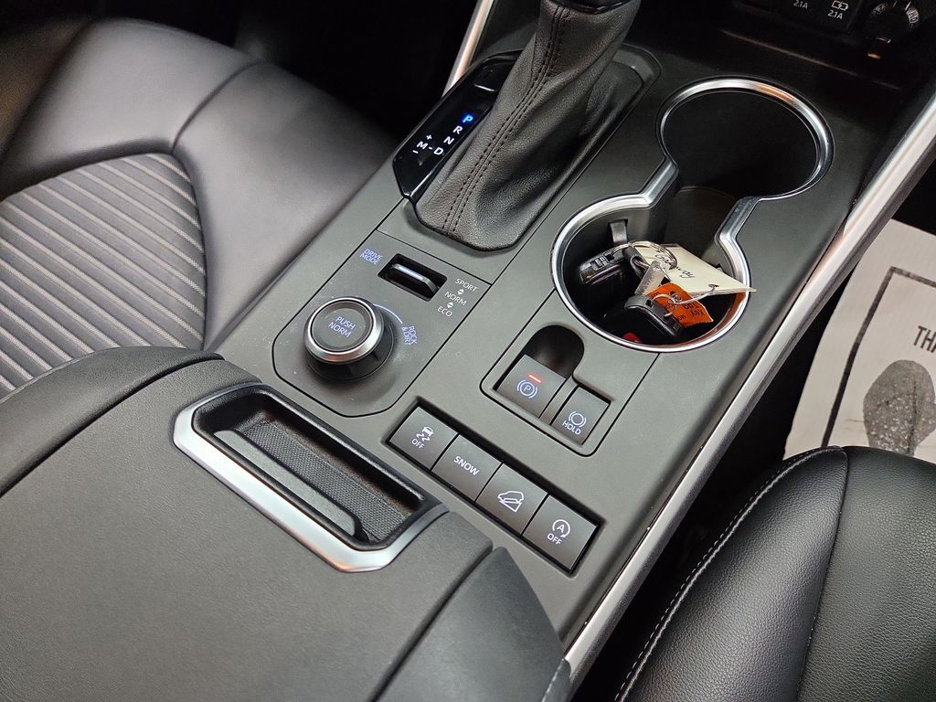 2021 Toyota Highlander XSE - Photo 17