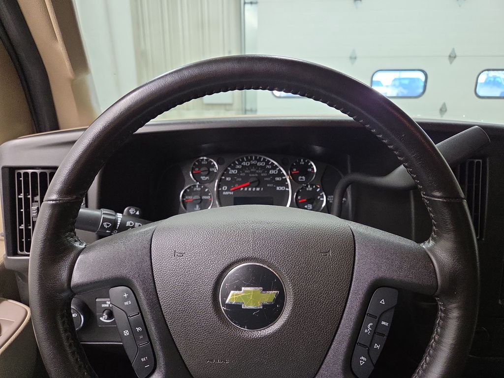 2021 Chevrolet Express Cargo Work Van - Photo 18