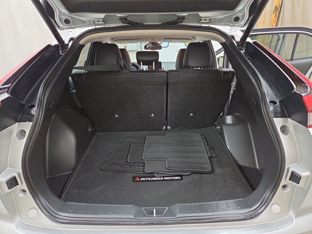 2025 Mitsubishi Eclipse Cross SE - Photo 8