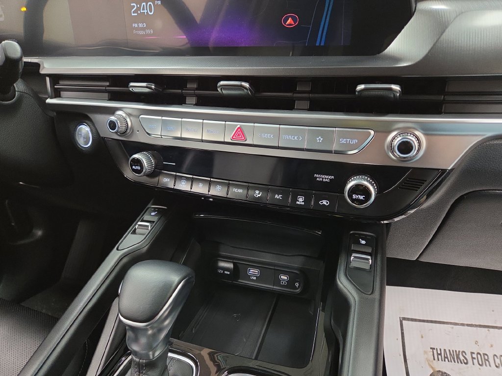 2024 Kia Telluride S - Photo 17