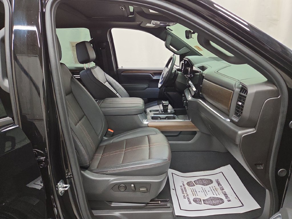 2025 Chevrolet Silverado 1500 High Country - Photo 11