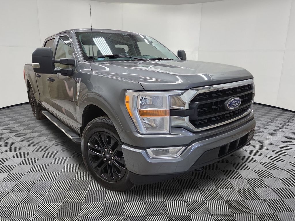 Used 2022 Ford F-150 XLT Truck SuperCrew Cab