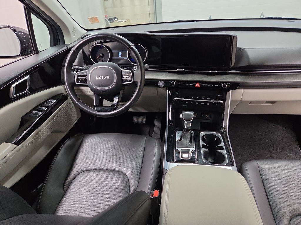2023 Kia Carnival EX - Photo 13
