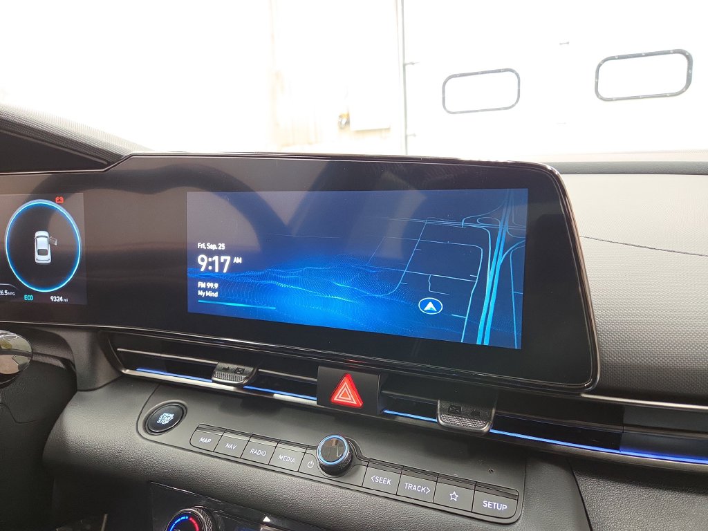 2025 Hyundai Elantra Blue - Photo 14