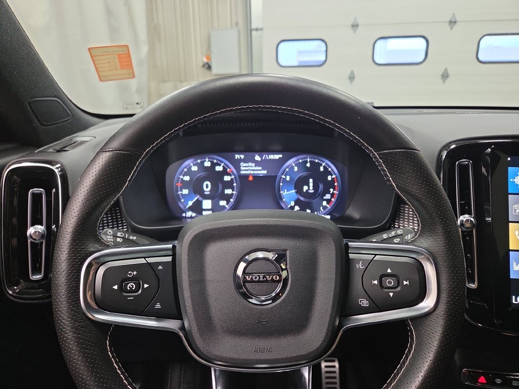 2021 Volvo XC40 R-Design - Photo 22
