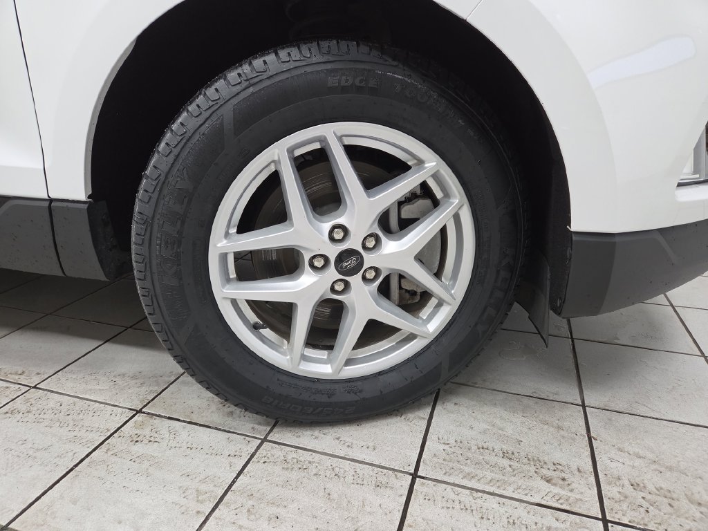 2024 Ford Edge SEL - Photo 8