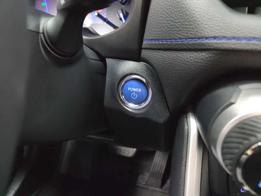 2020 Toyota RAV4 XSE - Photo 17