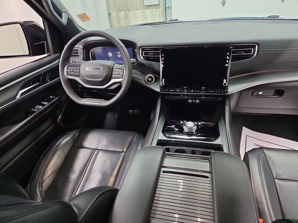 2022 Jeep Wagoneer Series I - Photo 14