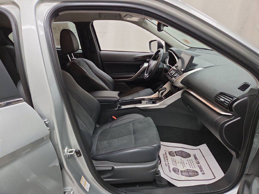 2025 Mitsubishi Eclipse Cross SE - Photo 11