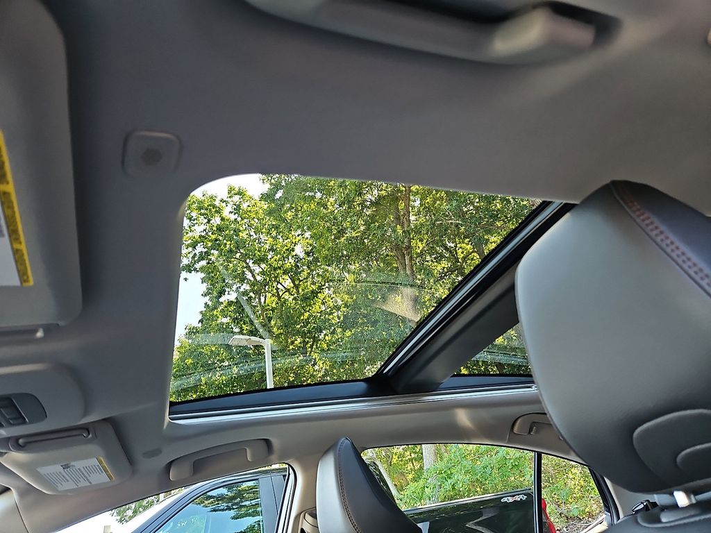 2026 Toyota Camry XLE - Photo 15
