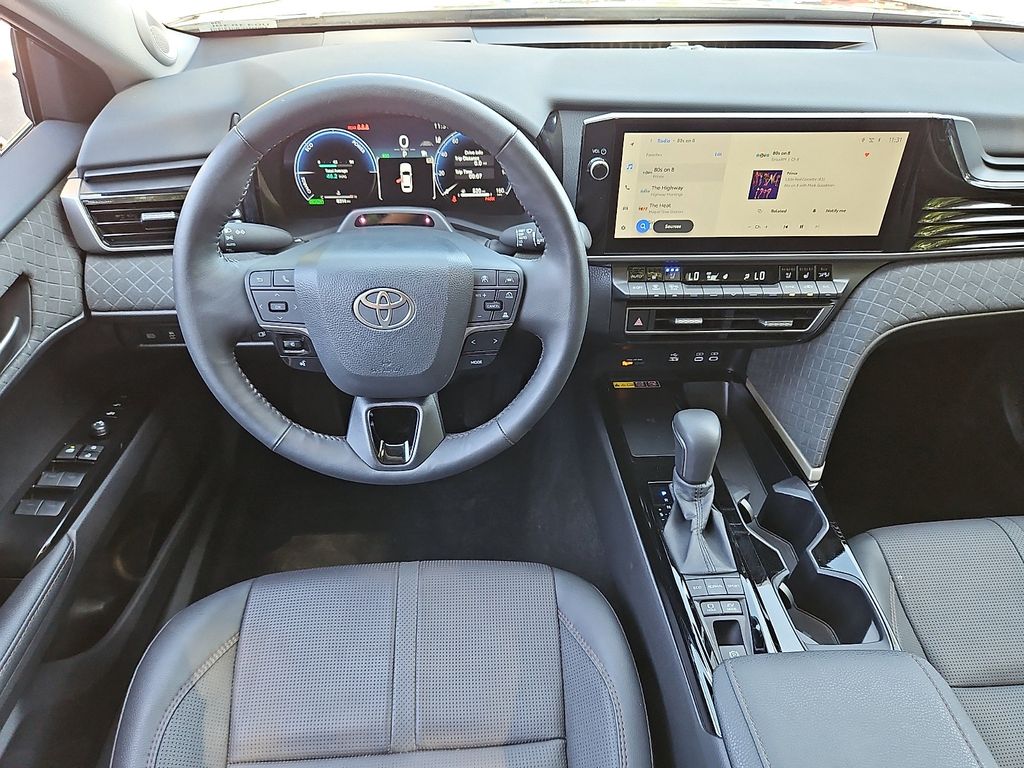 2026 Toyota Camry XLE - Photo 11