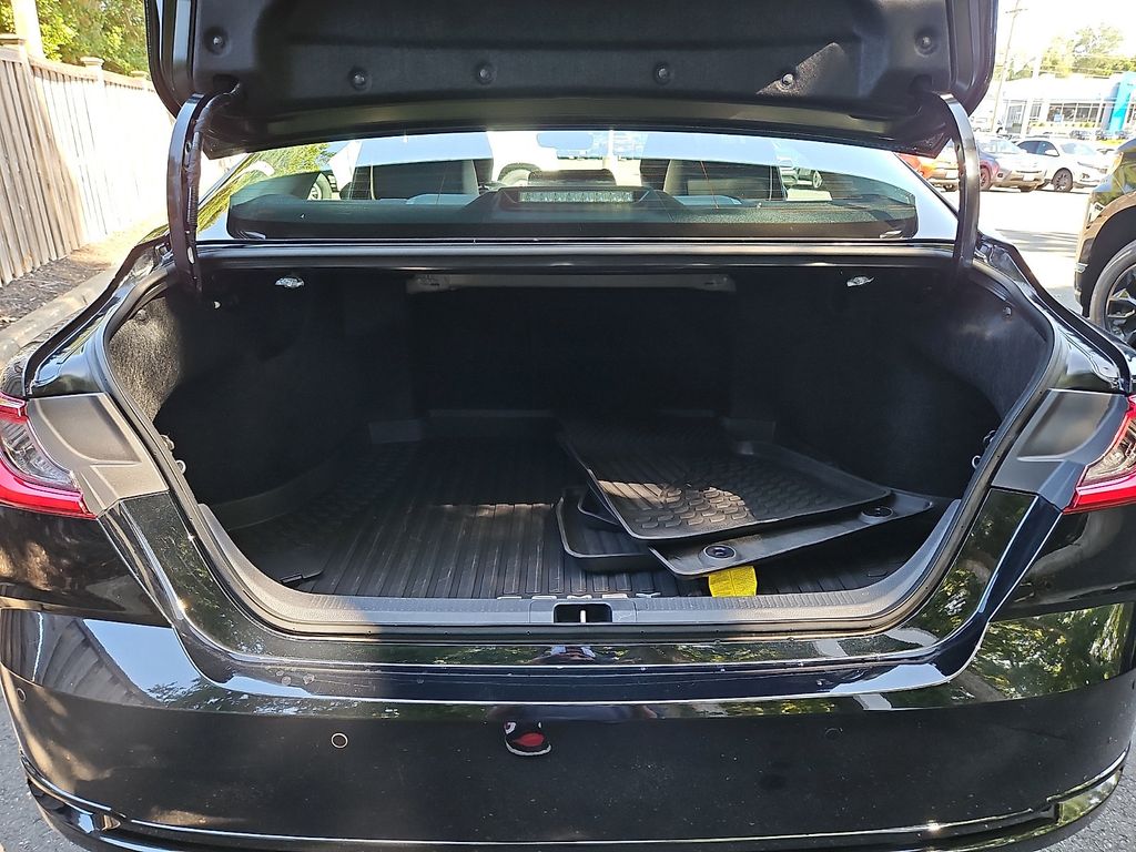 2026 Toyota Camry XLE - Photo 32