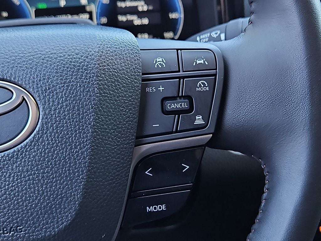2026 Toyota Camry XLE - Photo 24