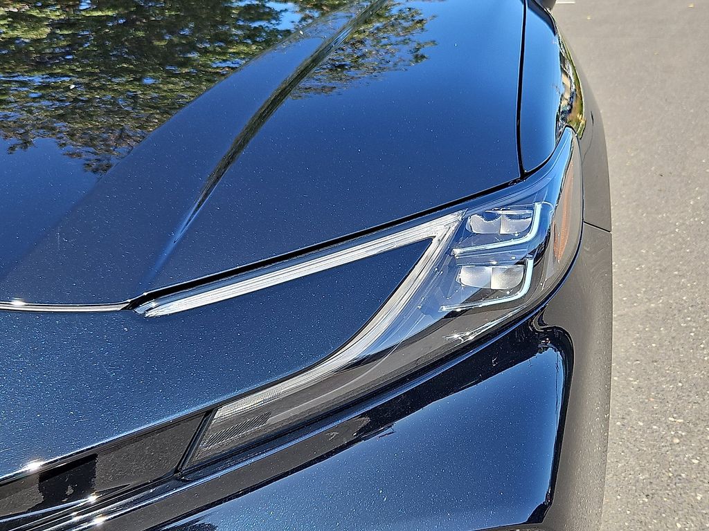 2026 Toyota Camry XLE - Photo 10