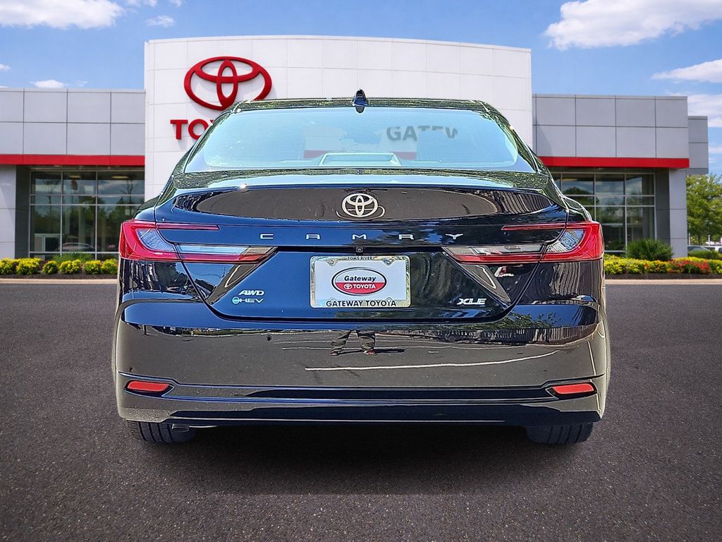 2026 Toyota Camry XLE - Photo 6
