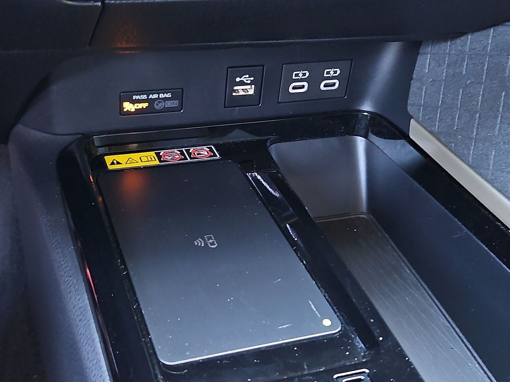 2026 Toyota Camry XLE - Photo 26