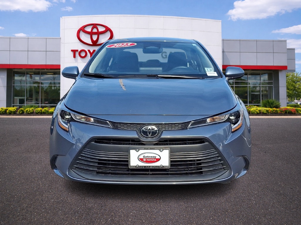 Certified 2025 Toyota Corolla LE Sedan