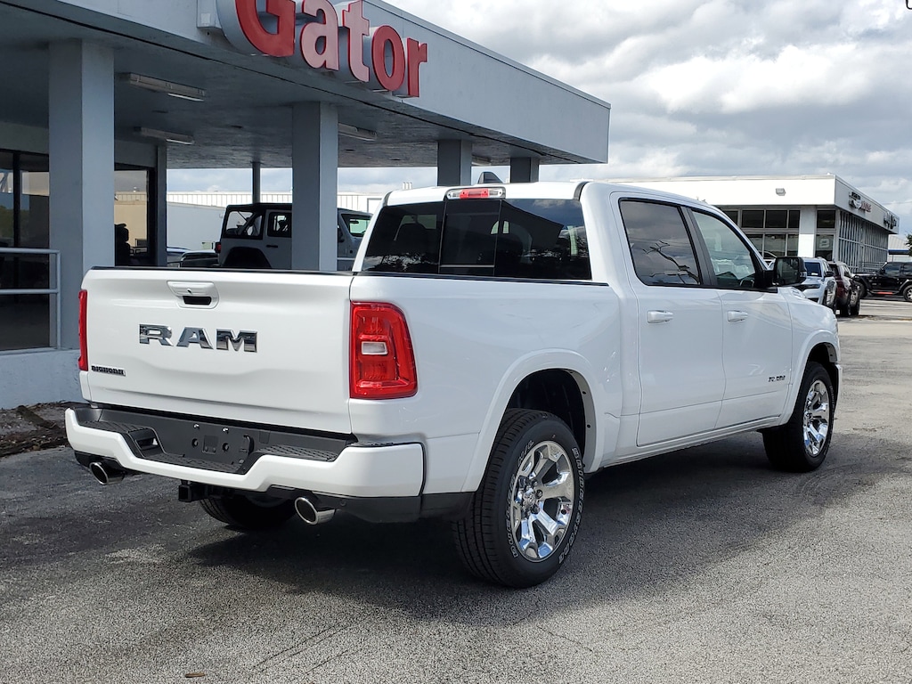 New 2026 Ram 1500 BIG HORN CREW CAB 4X2 5'7 BOX Pickup