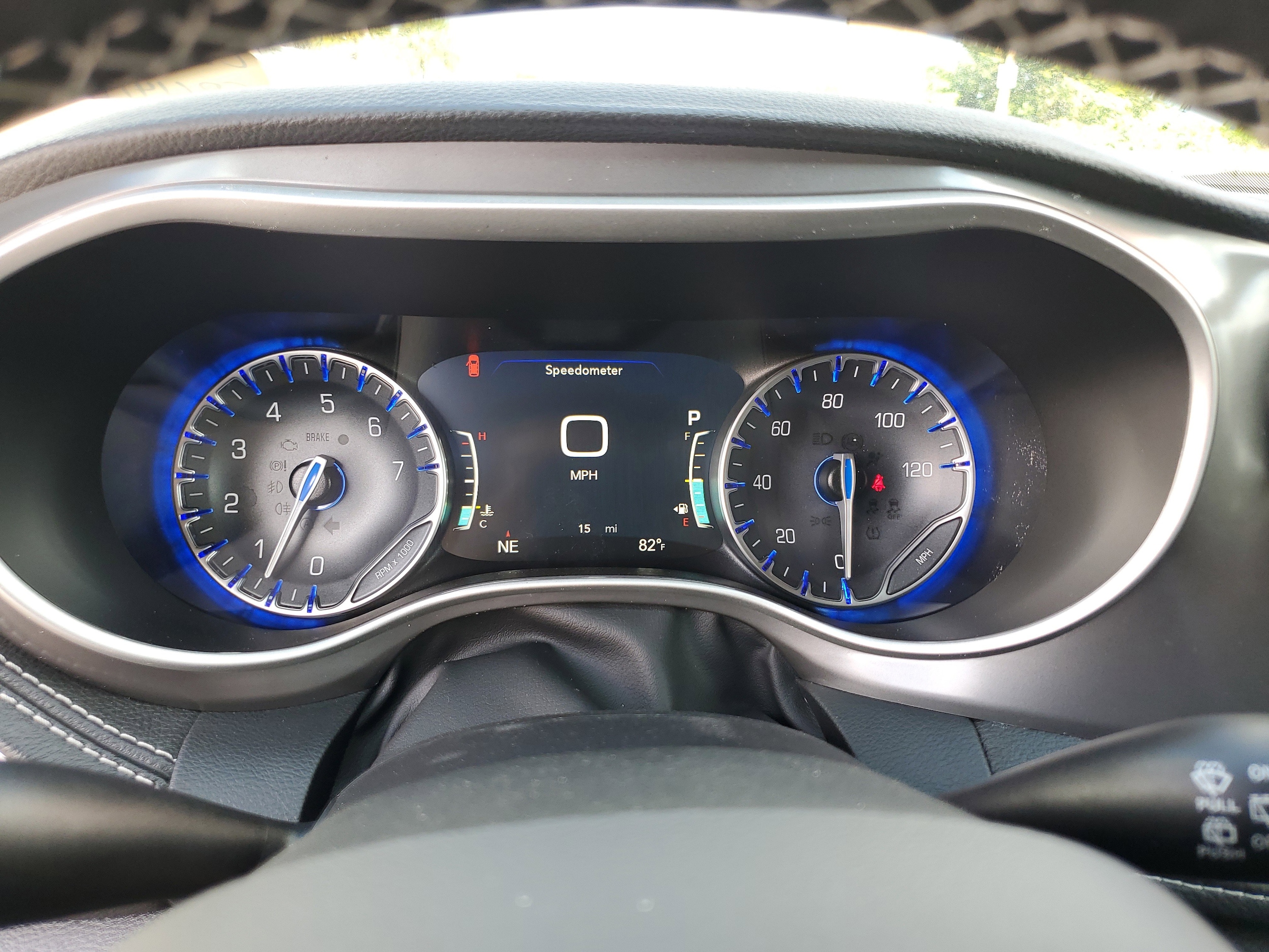 2025 Chrysler Pacifica Select - Photo 8