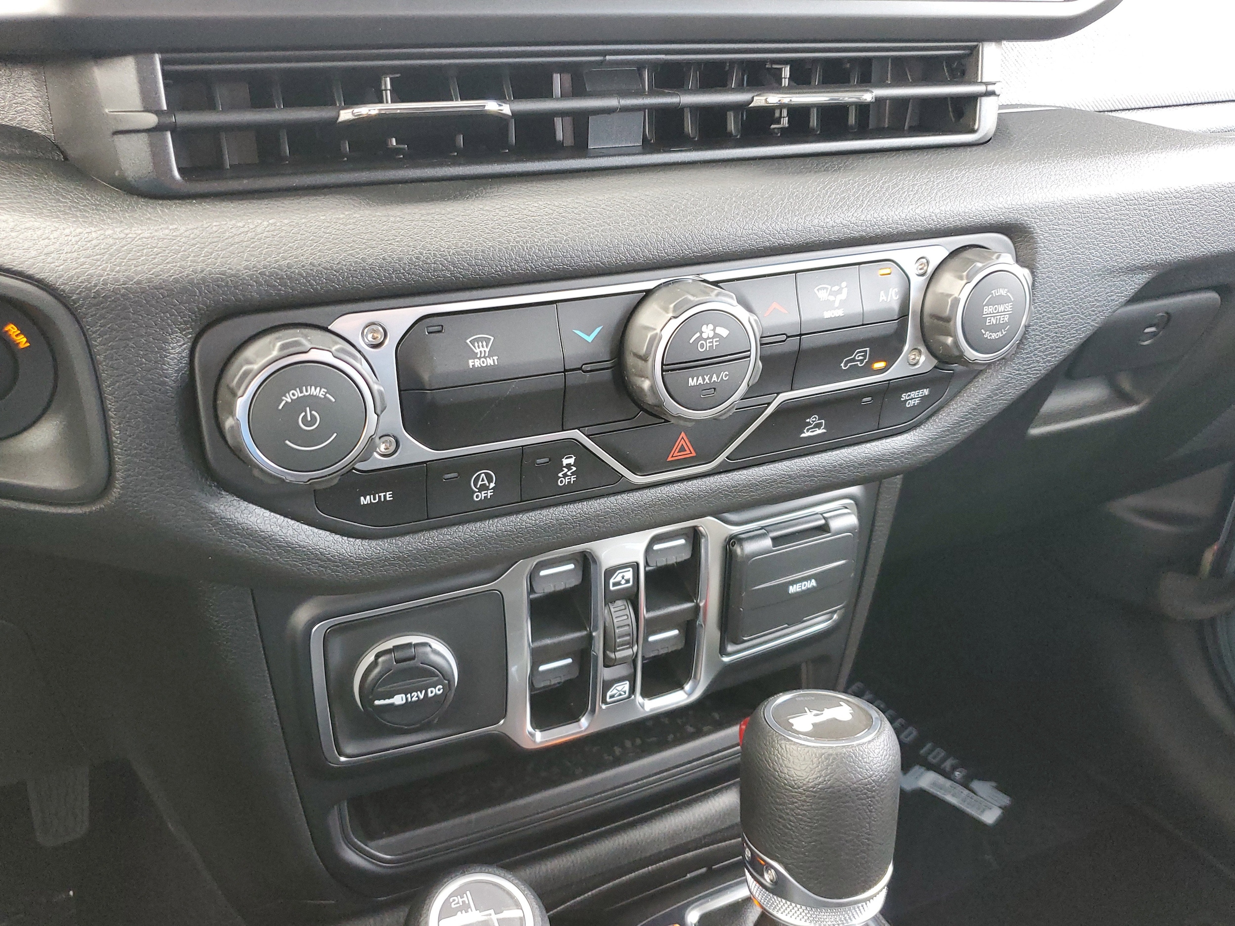 2026 Jeep Wrangler 4-Door Sport - Photo 12