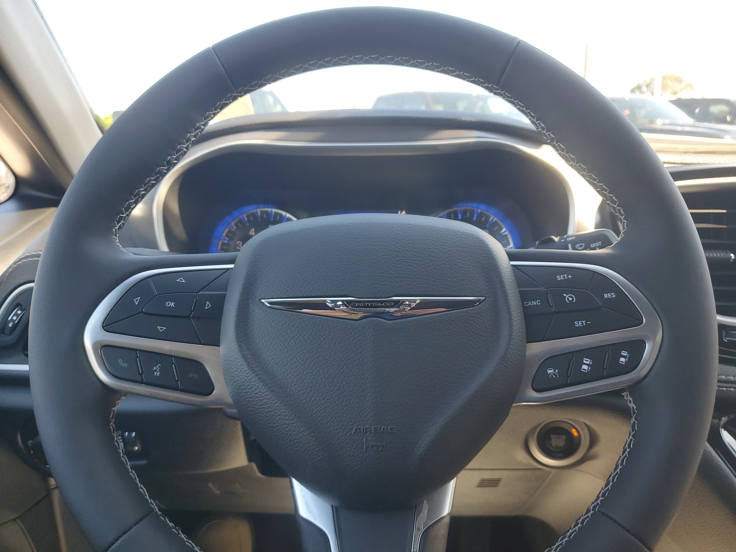 2026 Chrysler Pacifica Select - Photo 13