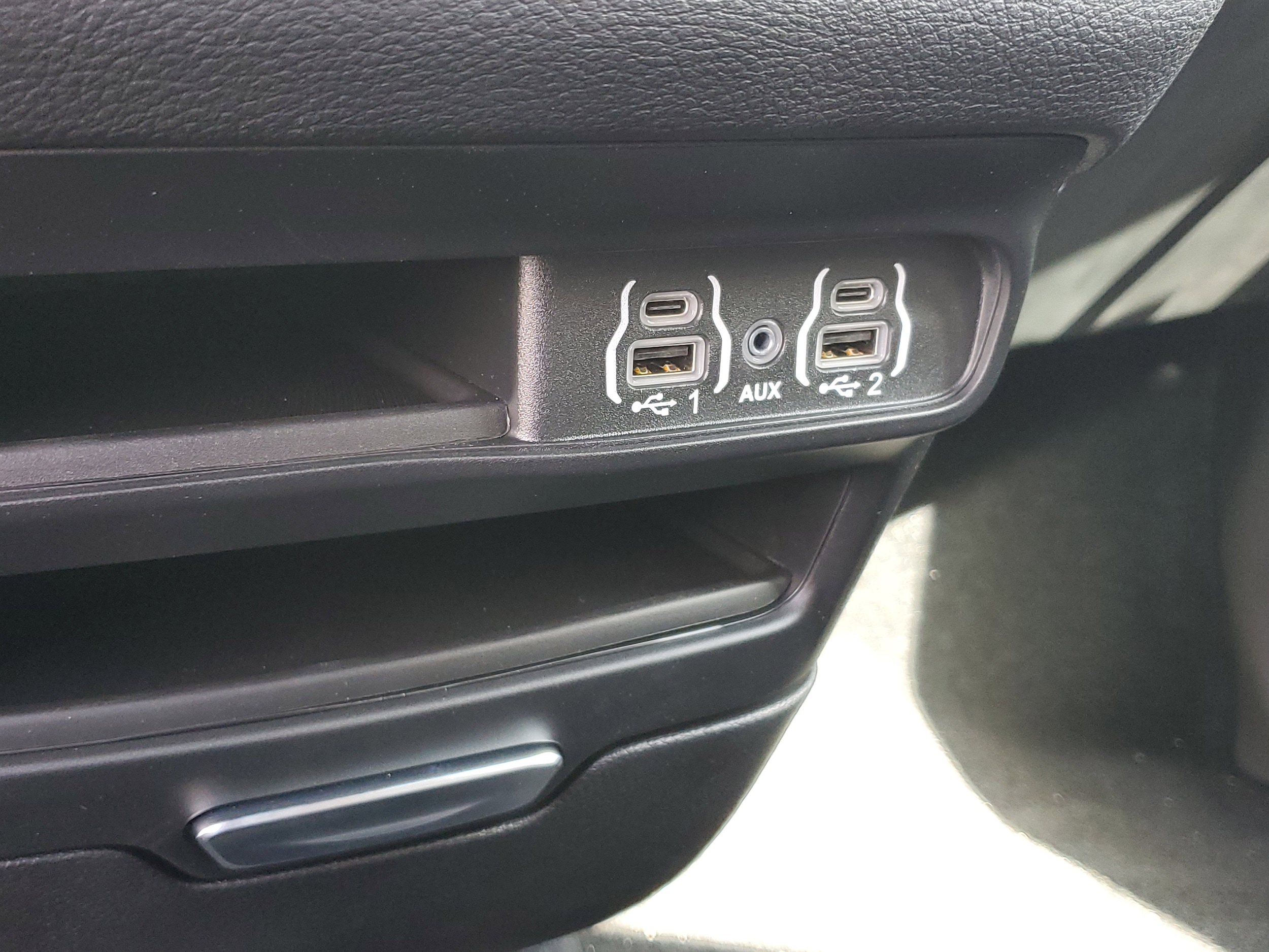 2025 Chrysler Pacifica Select - Photo 12