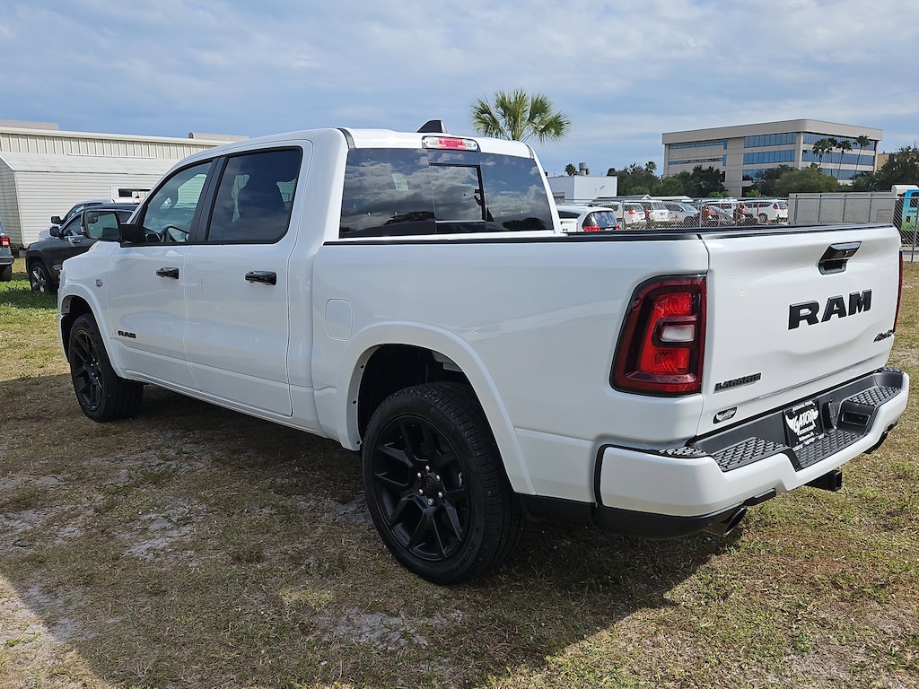 New 2026 Ram 1500 LARAMIE CREW CAB 4X4 5'7 BOX Pickup