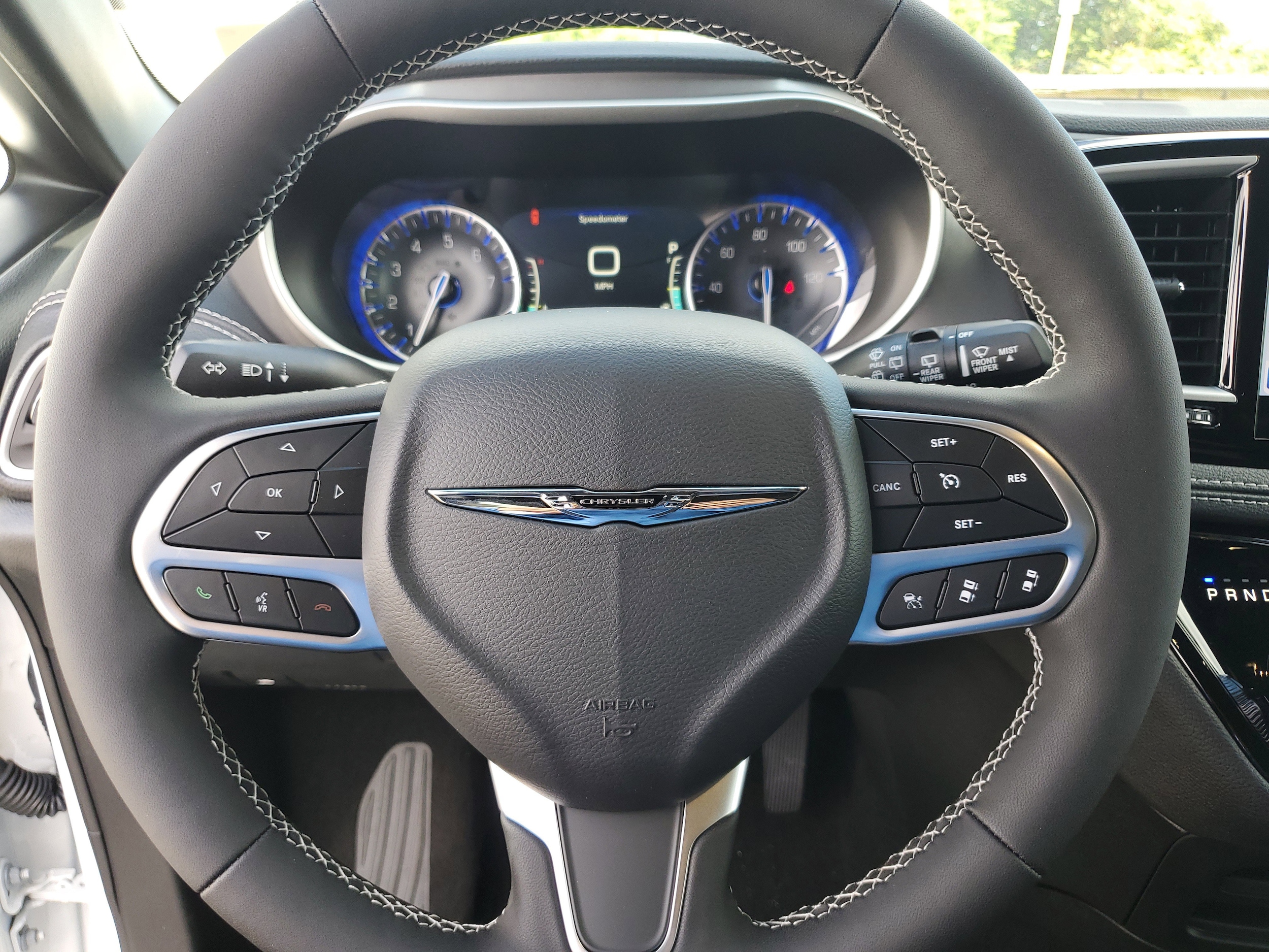 2025 Chrysler Pacifica Select - Photo 9