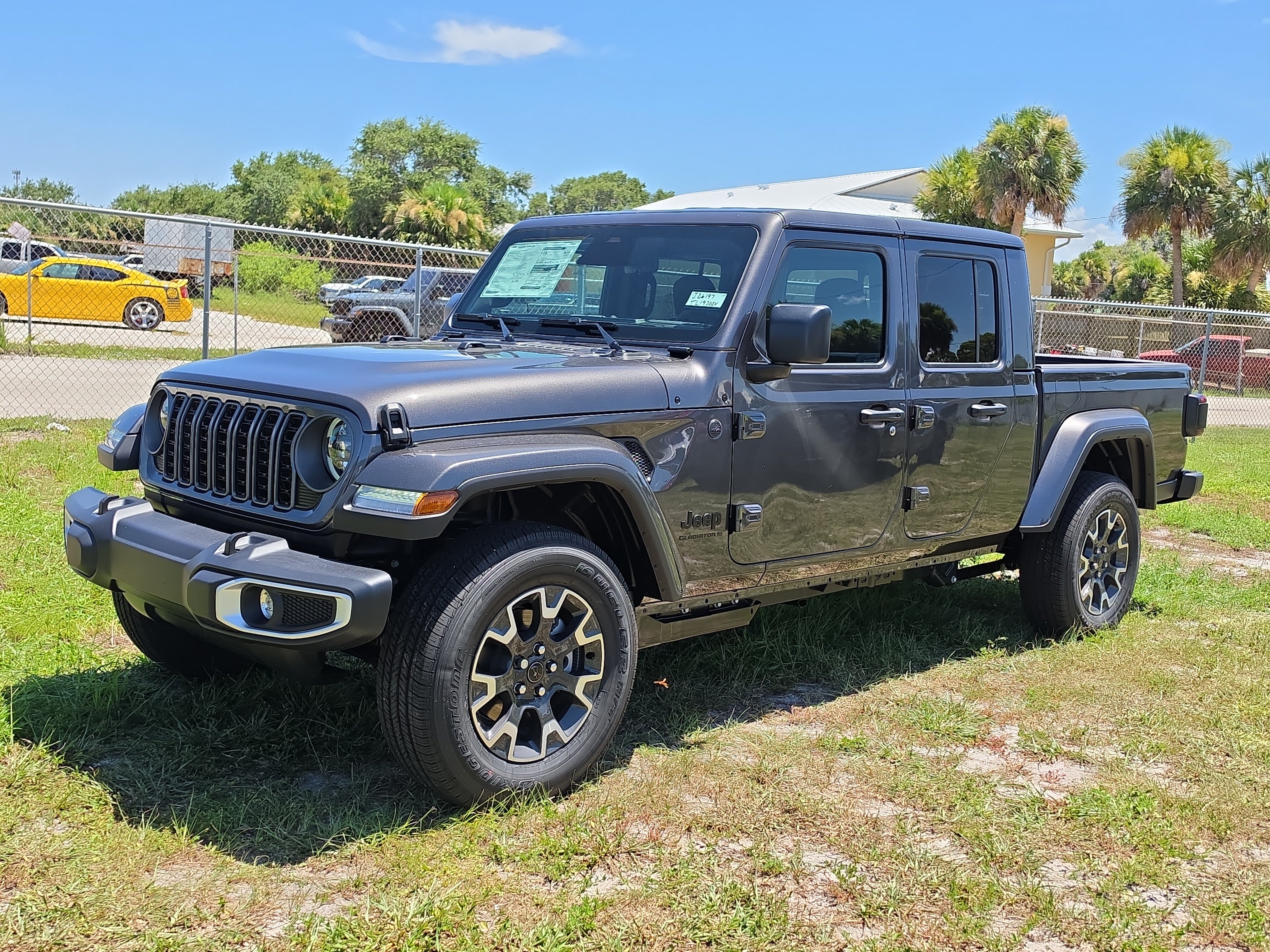 New 2026 Jeep Gladiator SAHARA 4X4 Pickup