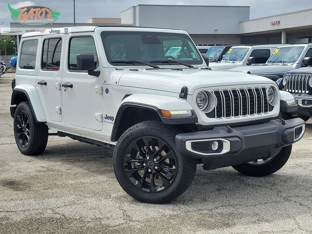 Used 2025 Jeep Wrangler 4xe Sahara SUV