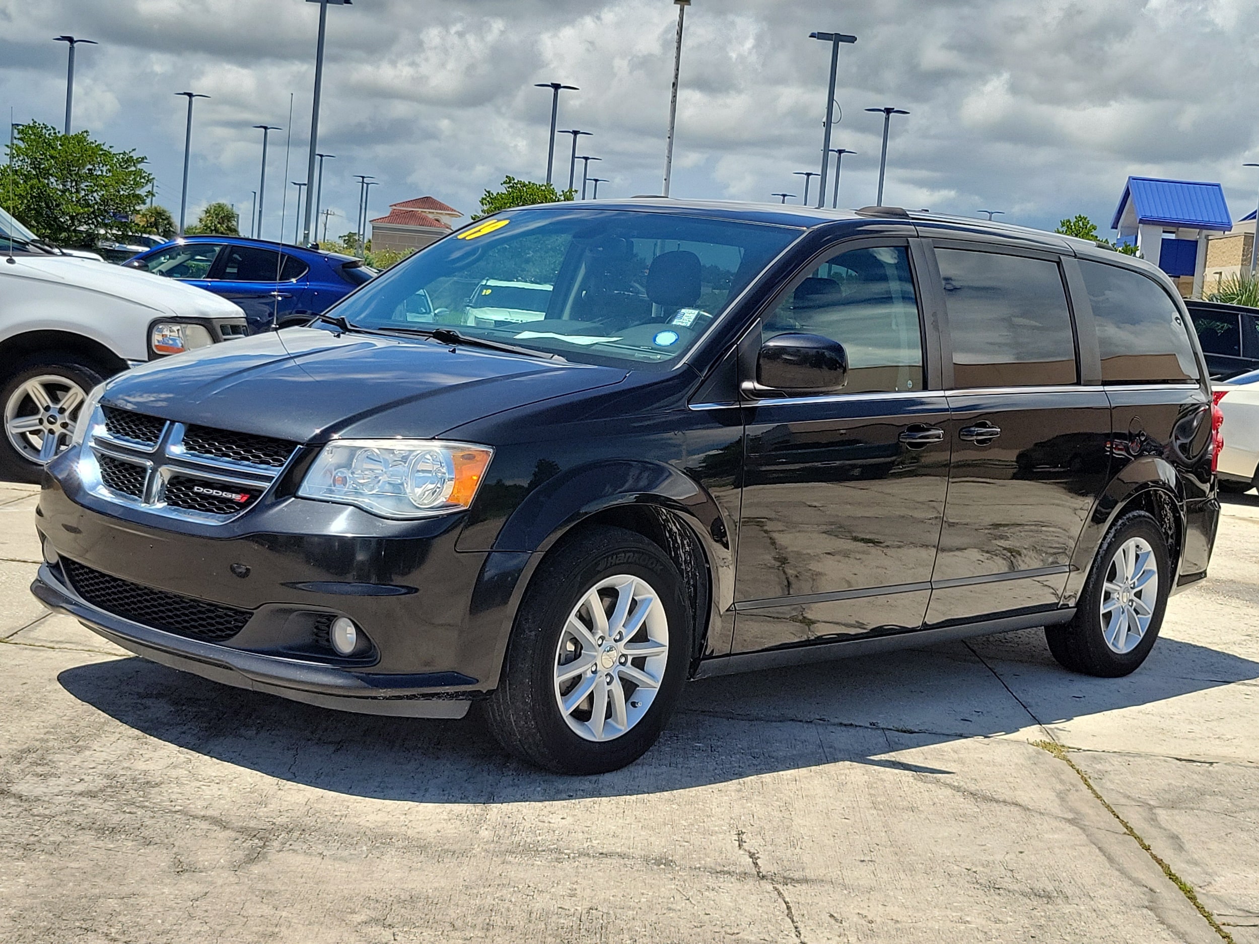 Used 2019 Dodge Grand Caravan SXT with VIN 2C4RDGCG7KR696572 for sale in Melbourne, FL